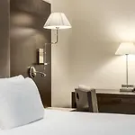 Hotel Nh Dona Ines 4*