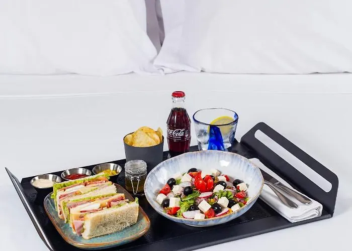 Nh Dona Ines Hotel