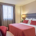 Hotell Nh Dona Ines 4*