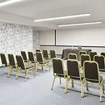 Nh Dona Ines Hotell
