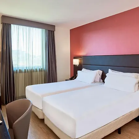 Nh Dona Ines Hotel