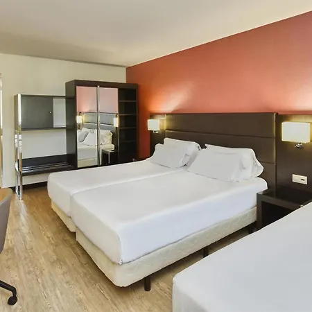 Hotel Nh Dona Ines