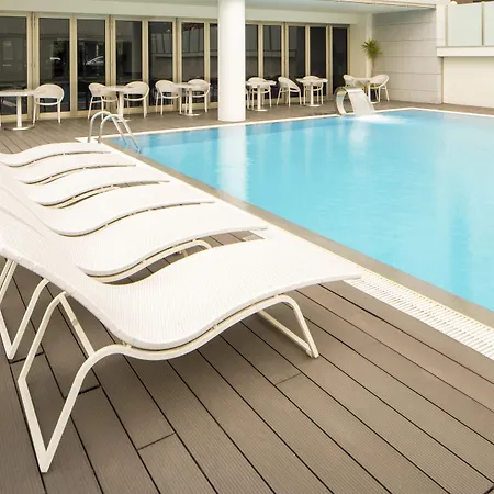 Nh Dona Ines Hotel 4*