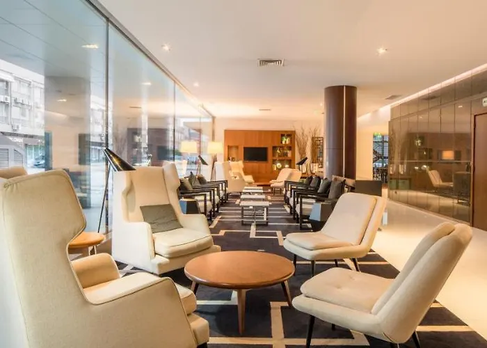 ホテル Nh Dona Ines