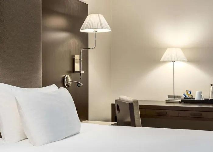 Nh Dona Ines Hotel 4*