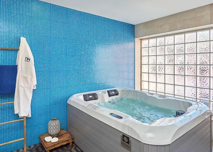 Nh Dona Ines Hotel 4*