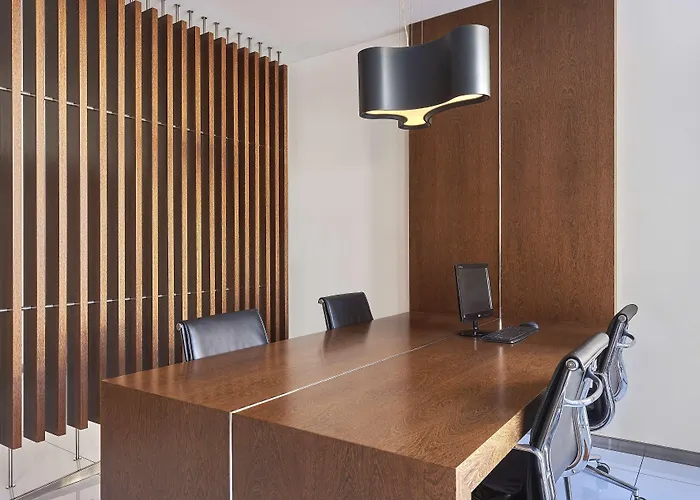 Nh Dona Ines ホテル